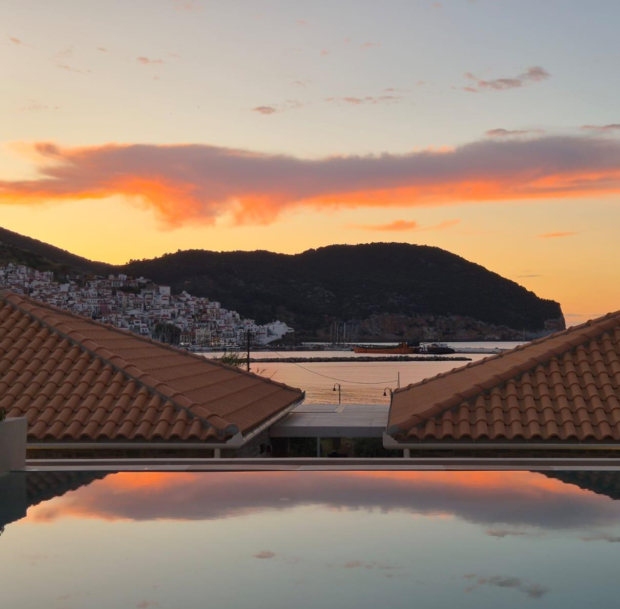 Sunset views over Skopelos from Minnǒ
